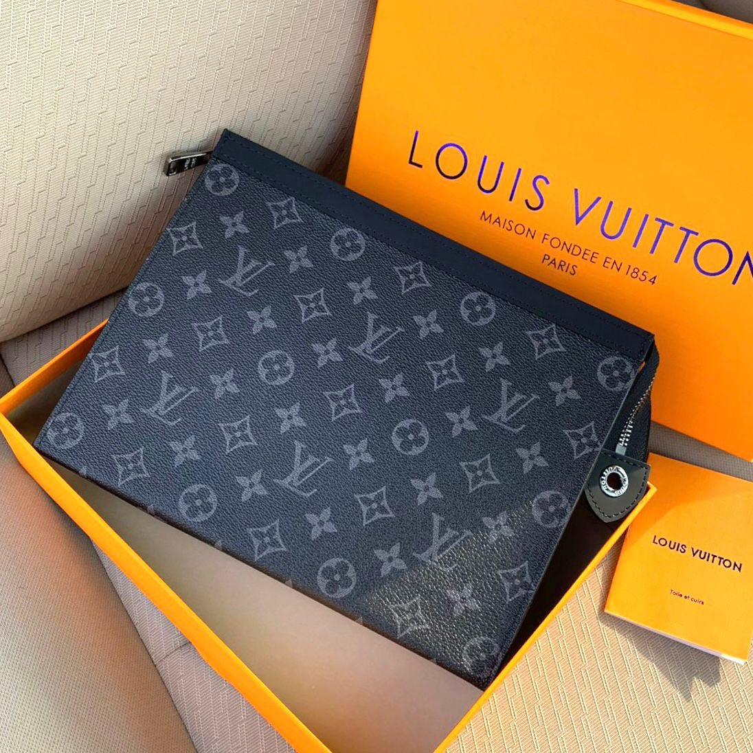 Lv bag pouch