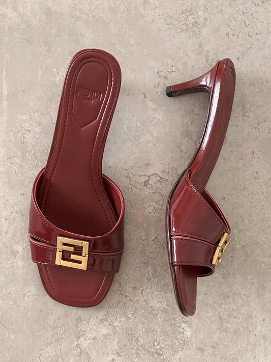 Fendi sandals heels - maroon