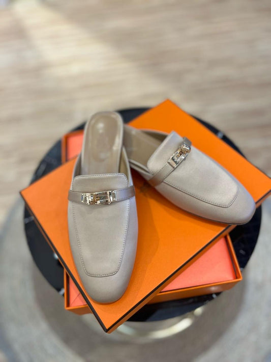 Hermes mules beige