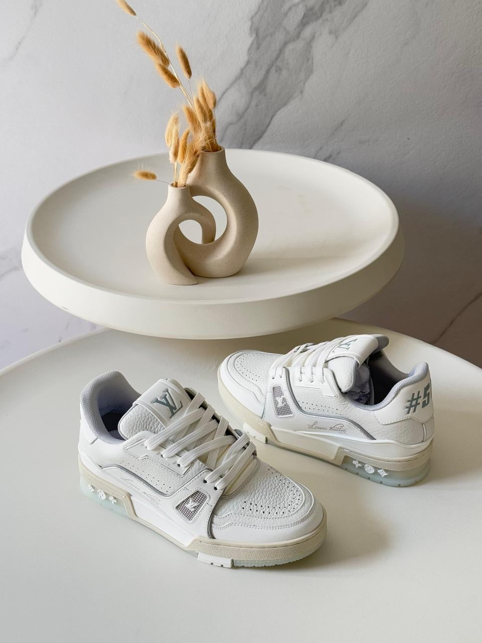 Lv sneakers