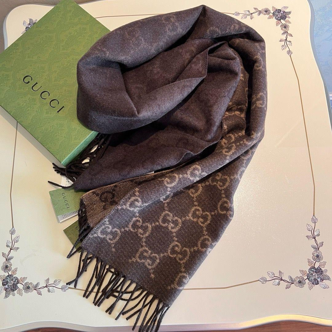 Gucci scarf