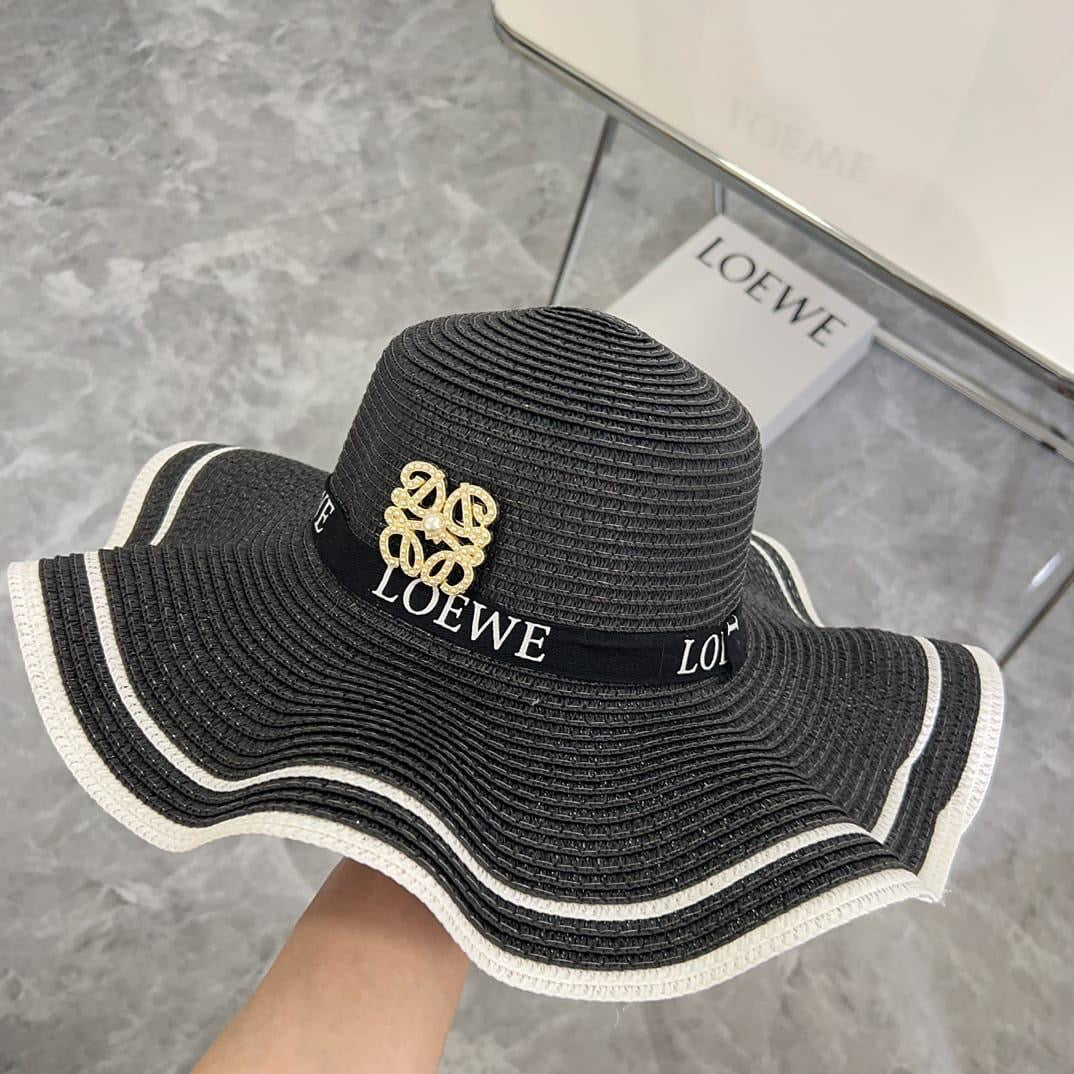 Loewe hat