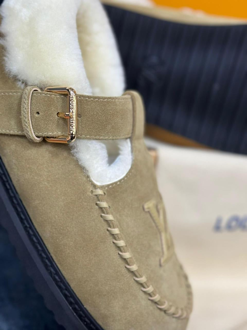 Lv loafers - sandals. With fur