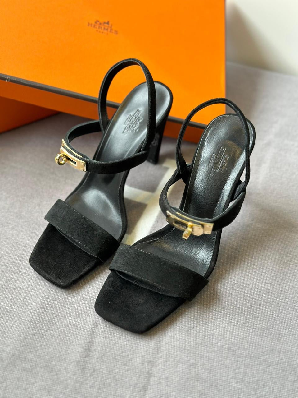Hermes sandals heels