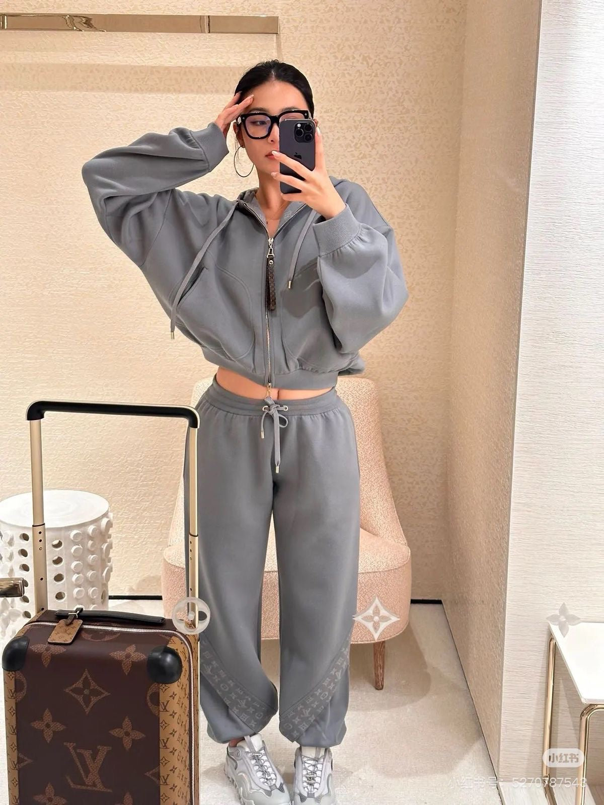 Lv tracksuit