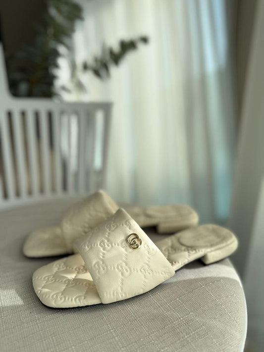 Gucci slippers