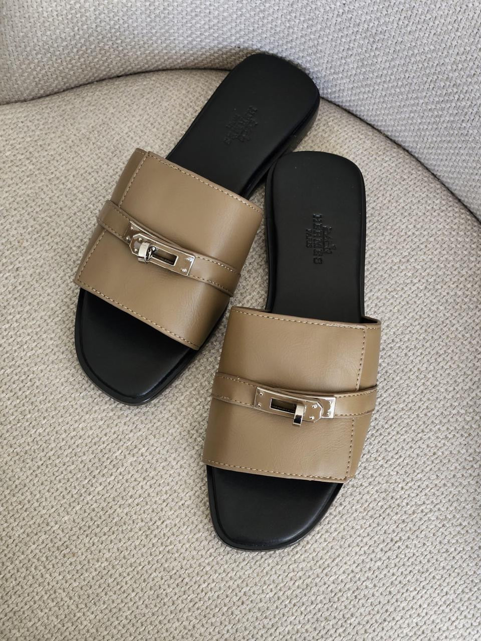Hermes slippers