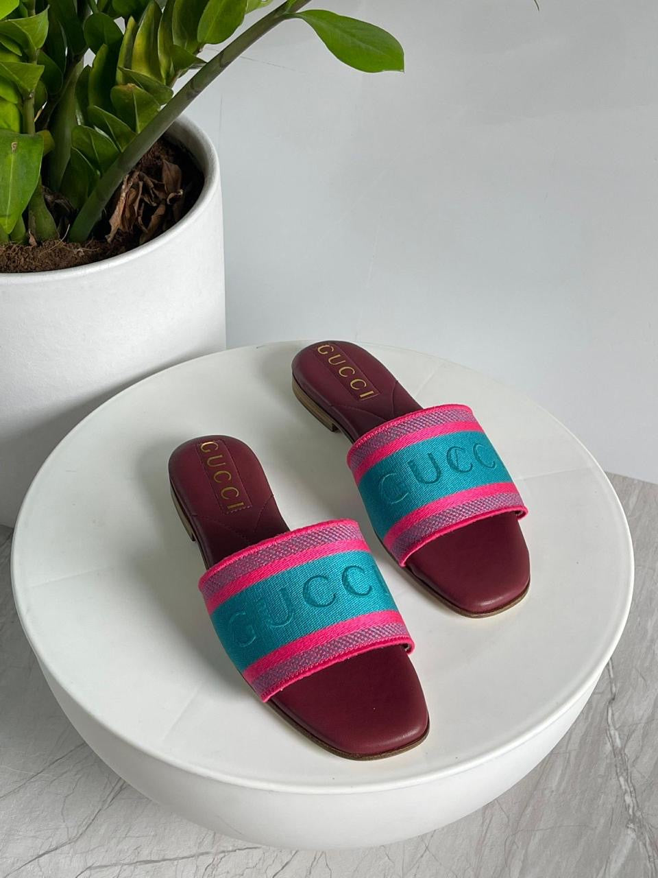 Gucci slippers