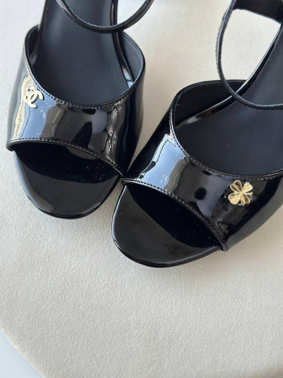 Chanel sandals heels