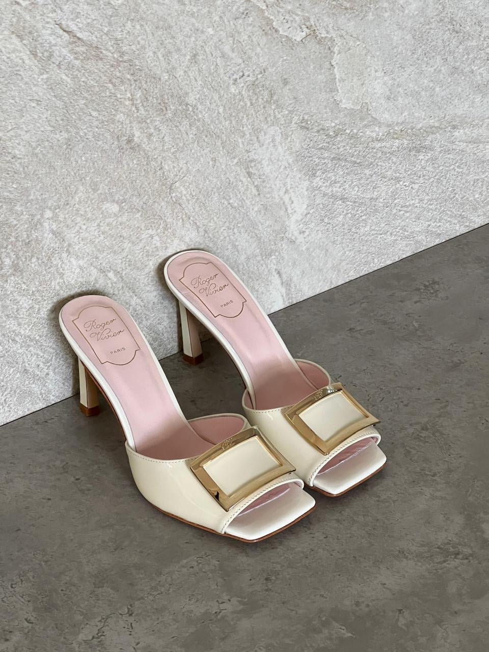 Roger vivier sandals heels