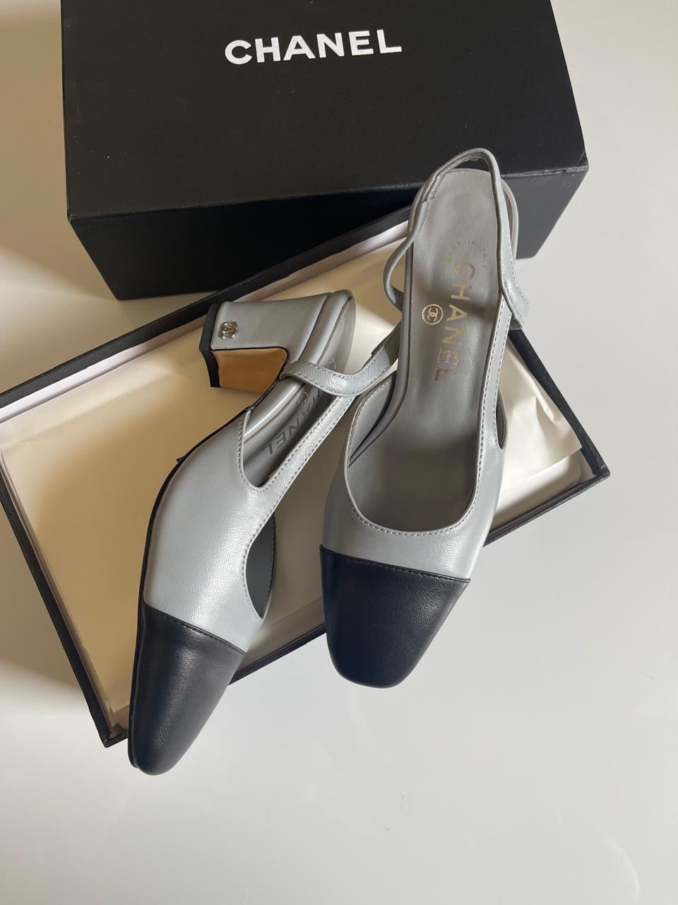 Chanel heels - grey