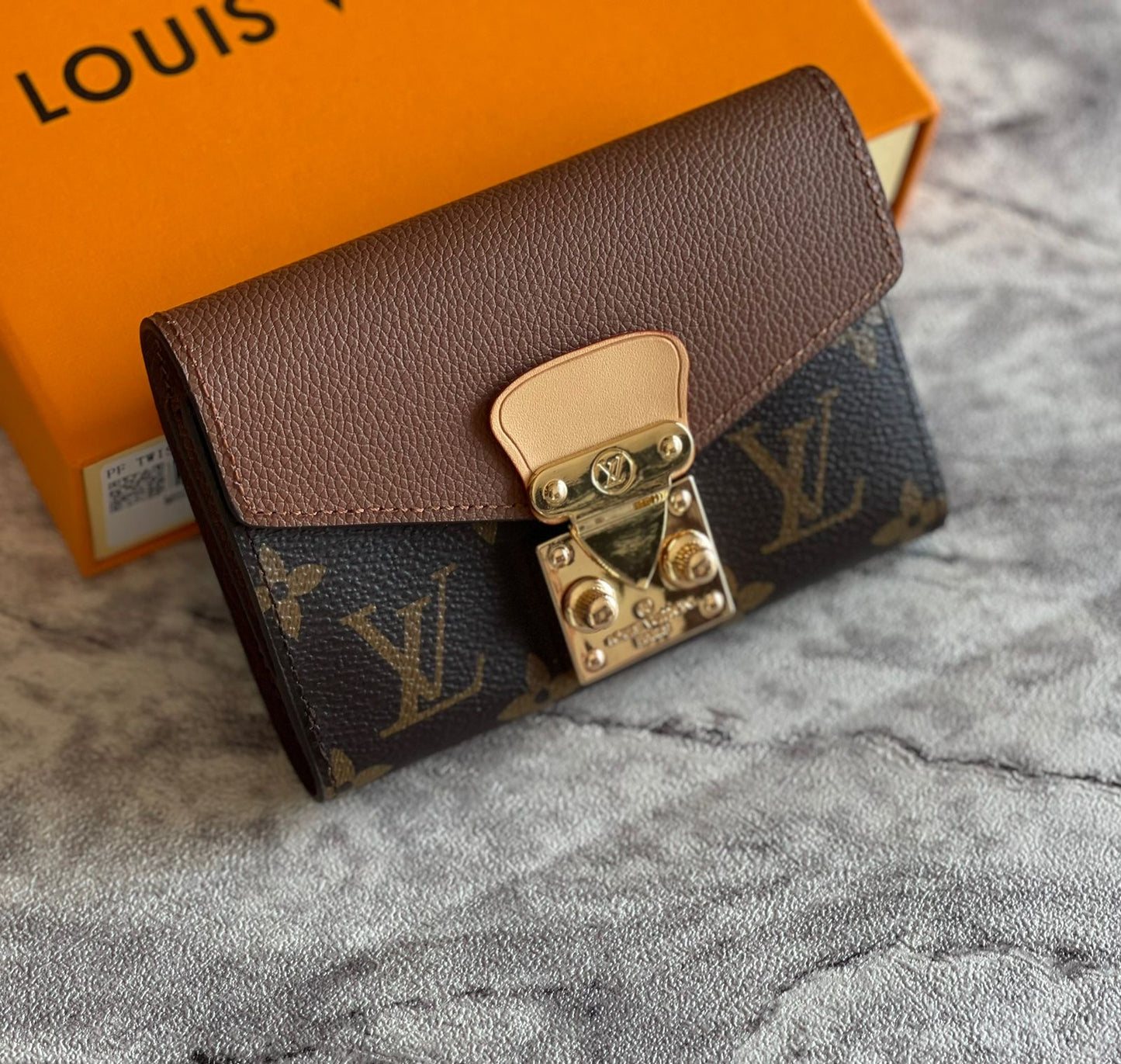 Lv wallet