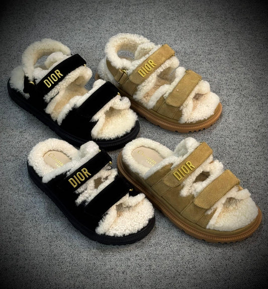 Dior sandals. - fur