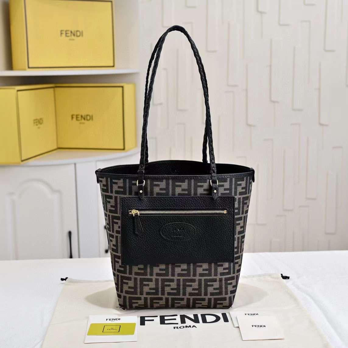 Fendi bag tote