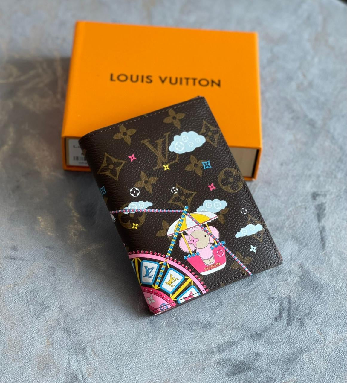 Lv passport cover -wallet