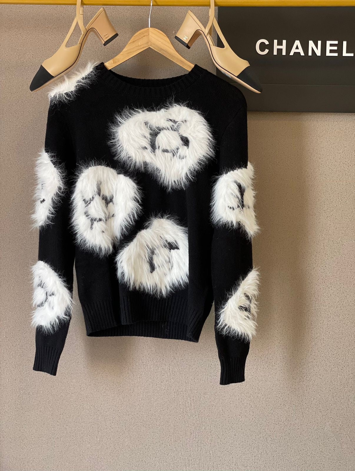 Chanel sweater