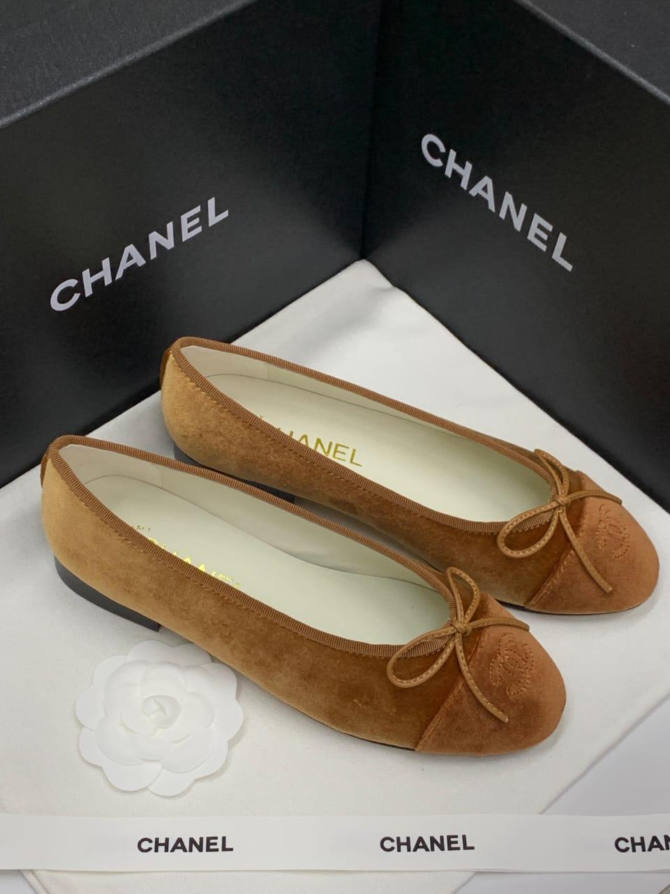 Chanel ballerina - suede