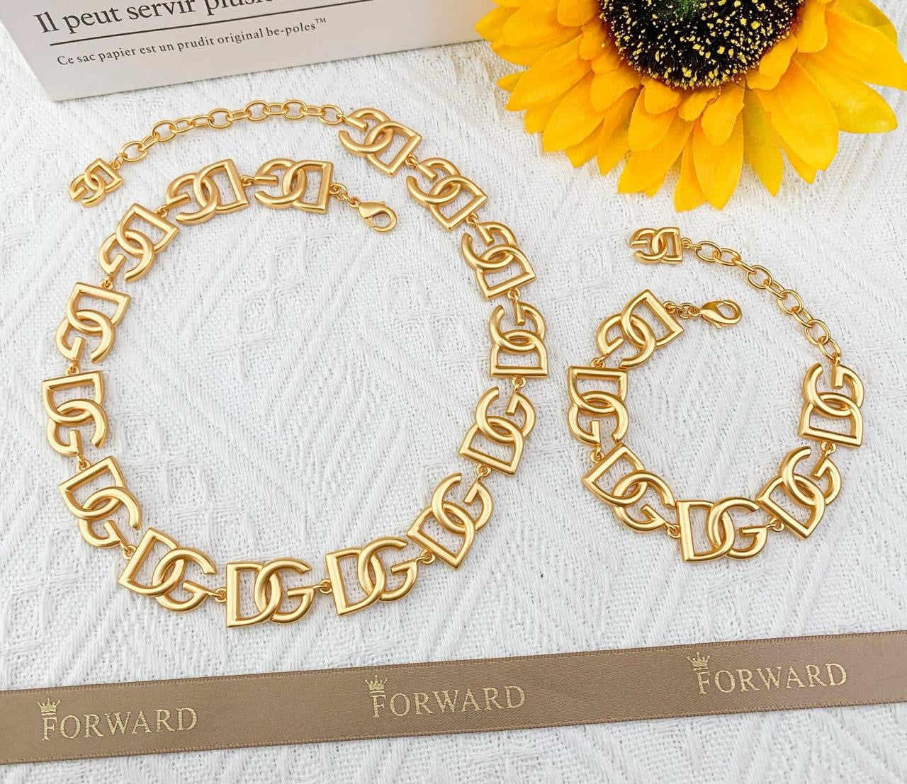 D&G jewelry set