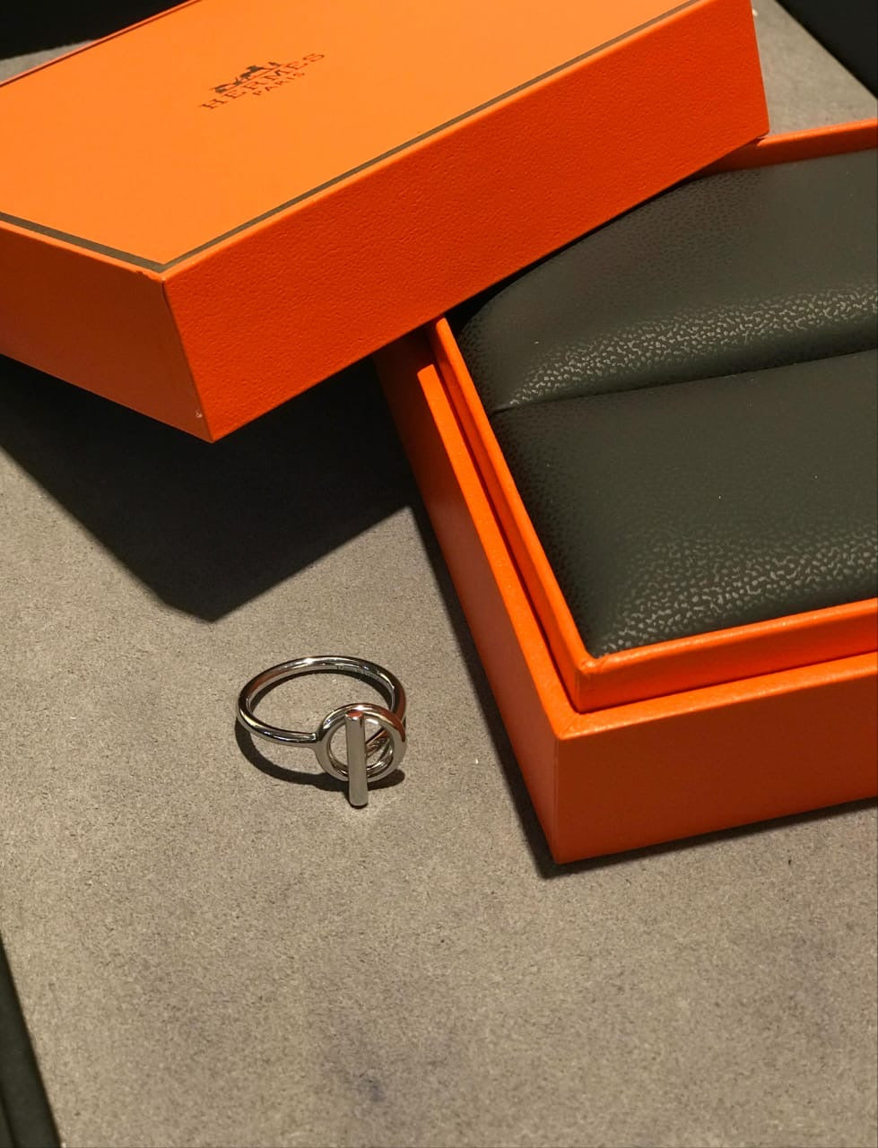 Hermes ring