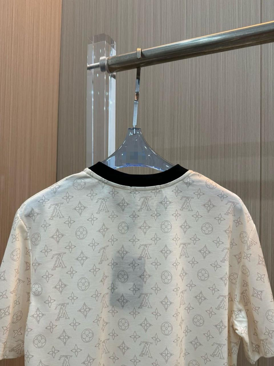 Lv Tshirt