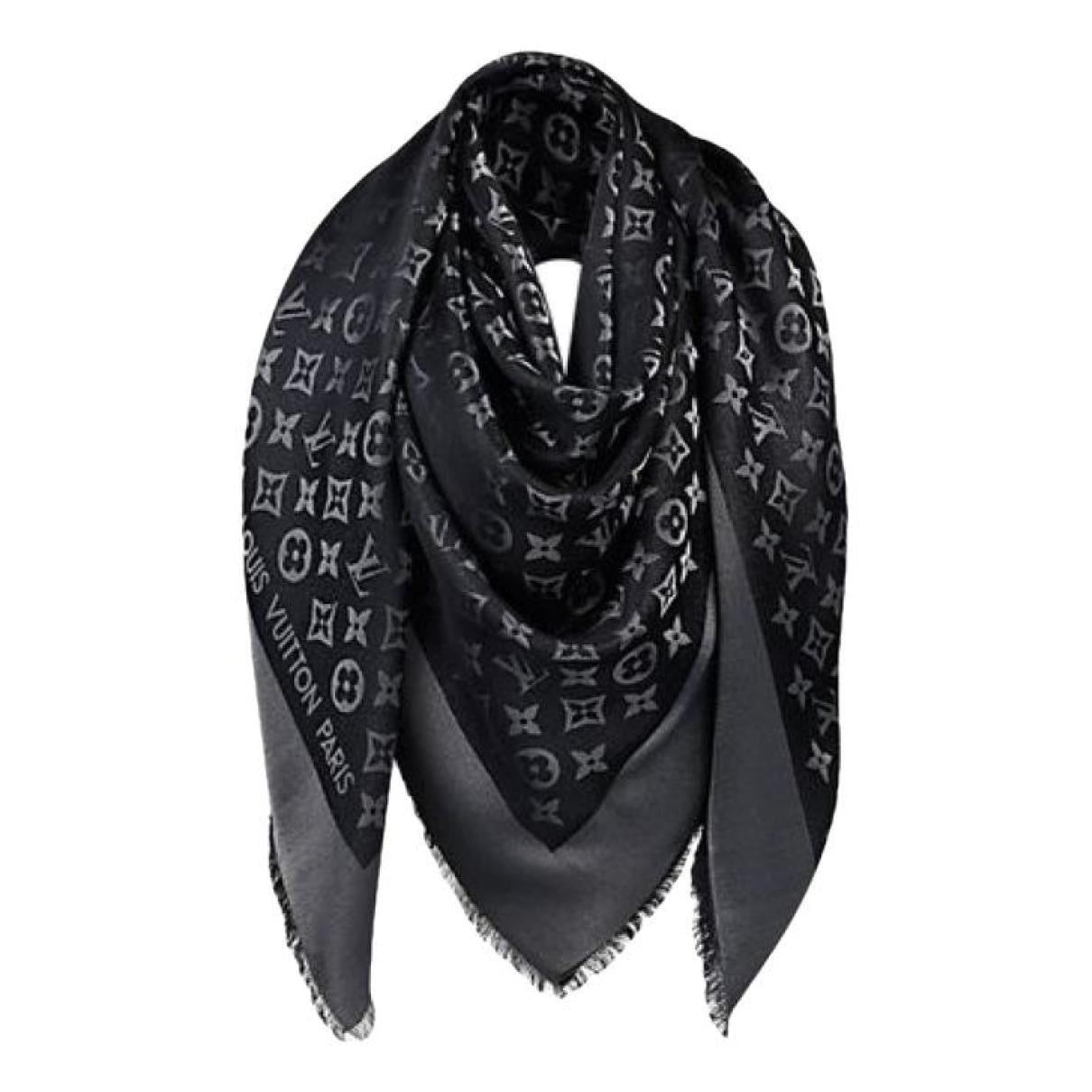 Lv scarf