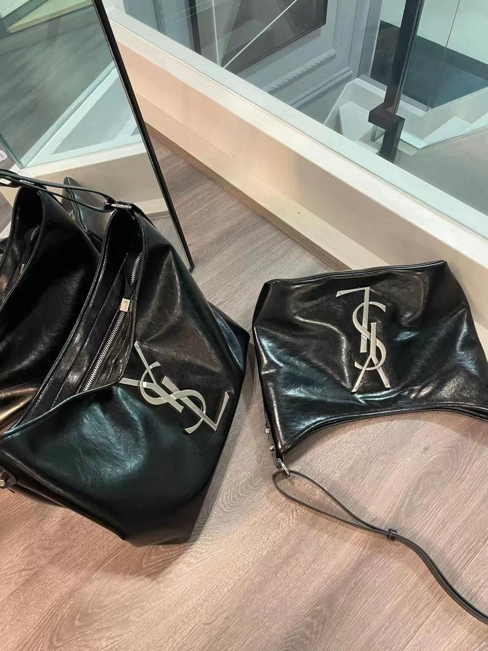 Ysl bag tote