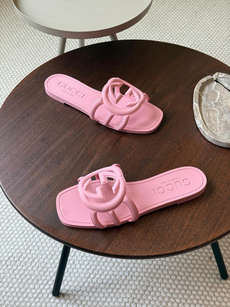 Gucci slippers