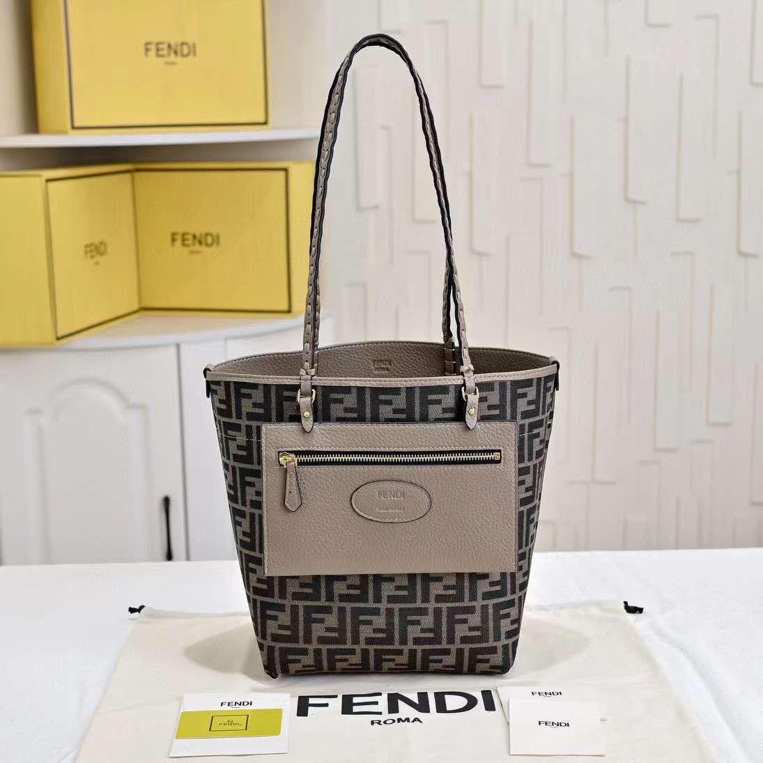 Fendi bag tote