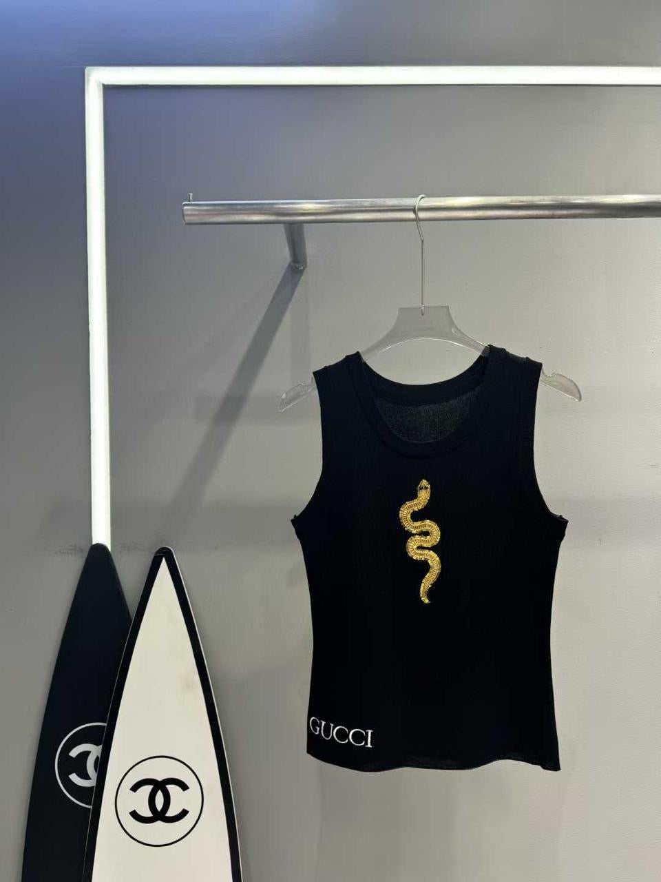 Gucci top