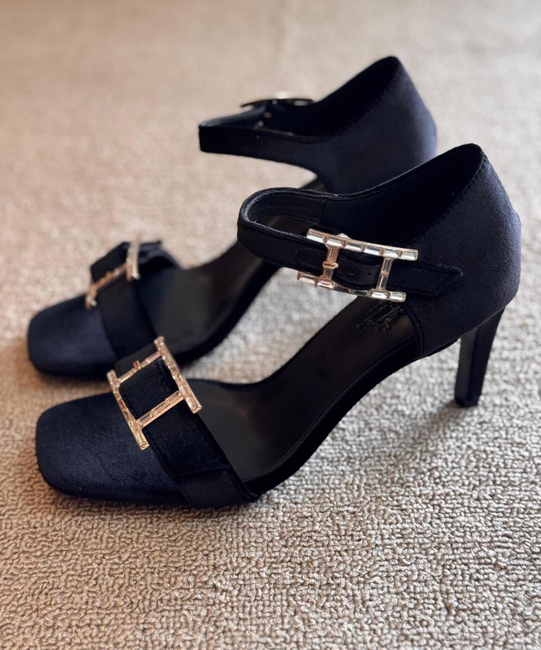 Hermes sandals heels