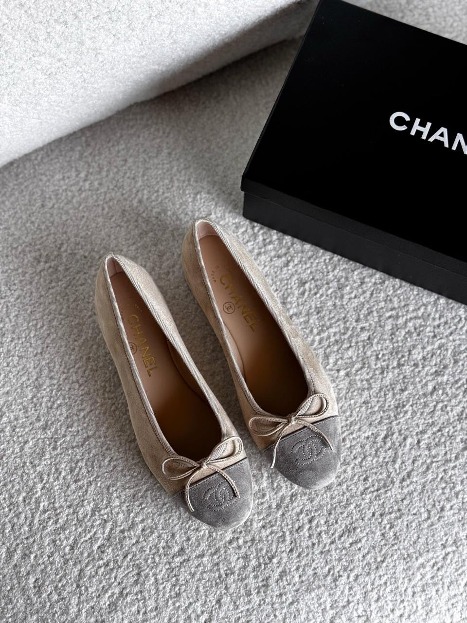 Chanel ballerina suede