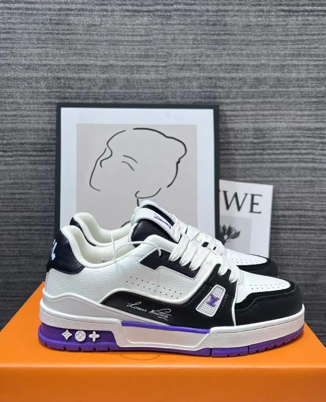 Lv sneakers