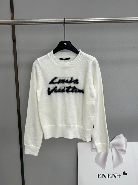 Lv sweater