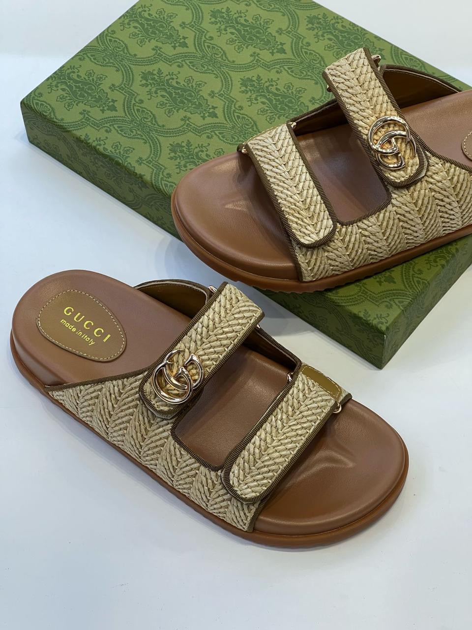 Gucci slippers