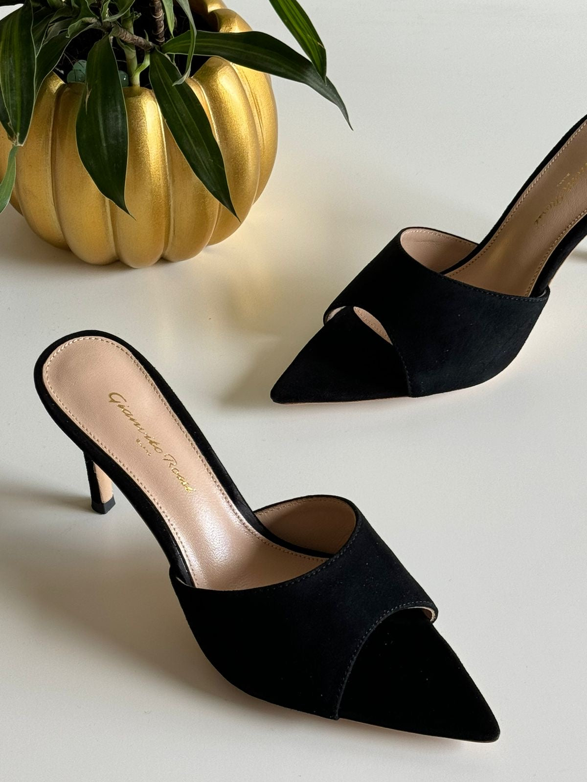 G rossi sandals heels