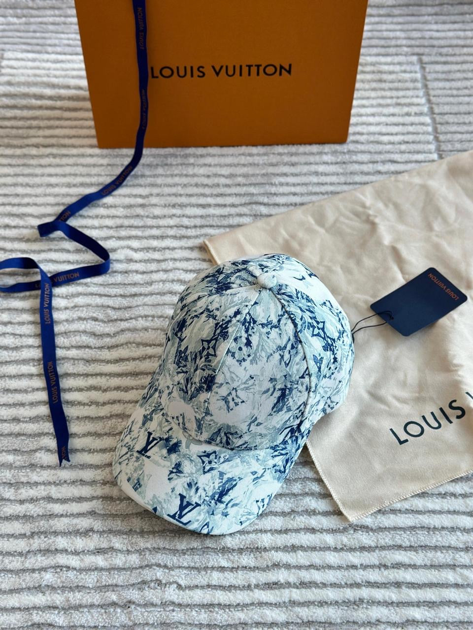 Lv cap