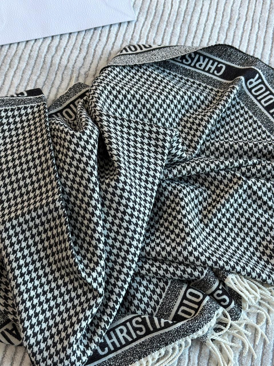 Dior scarf 140 x 140 cm