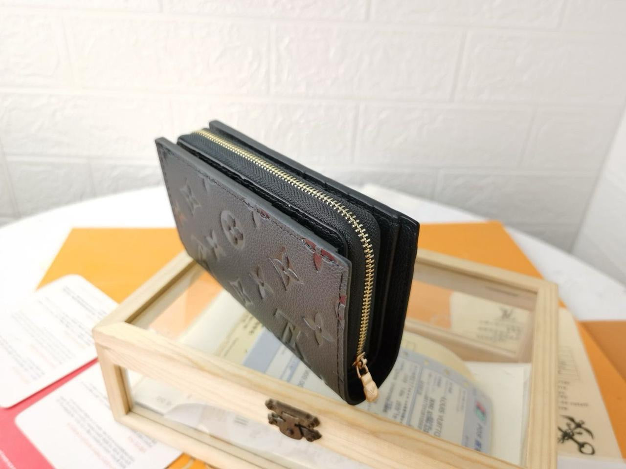 Lv wallet