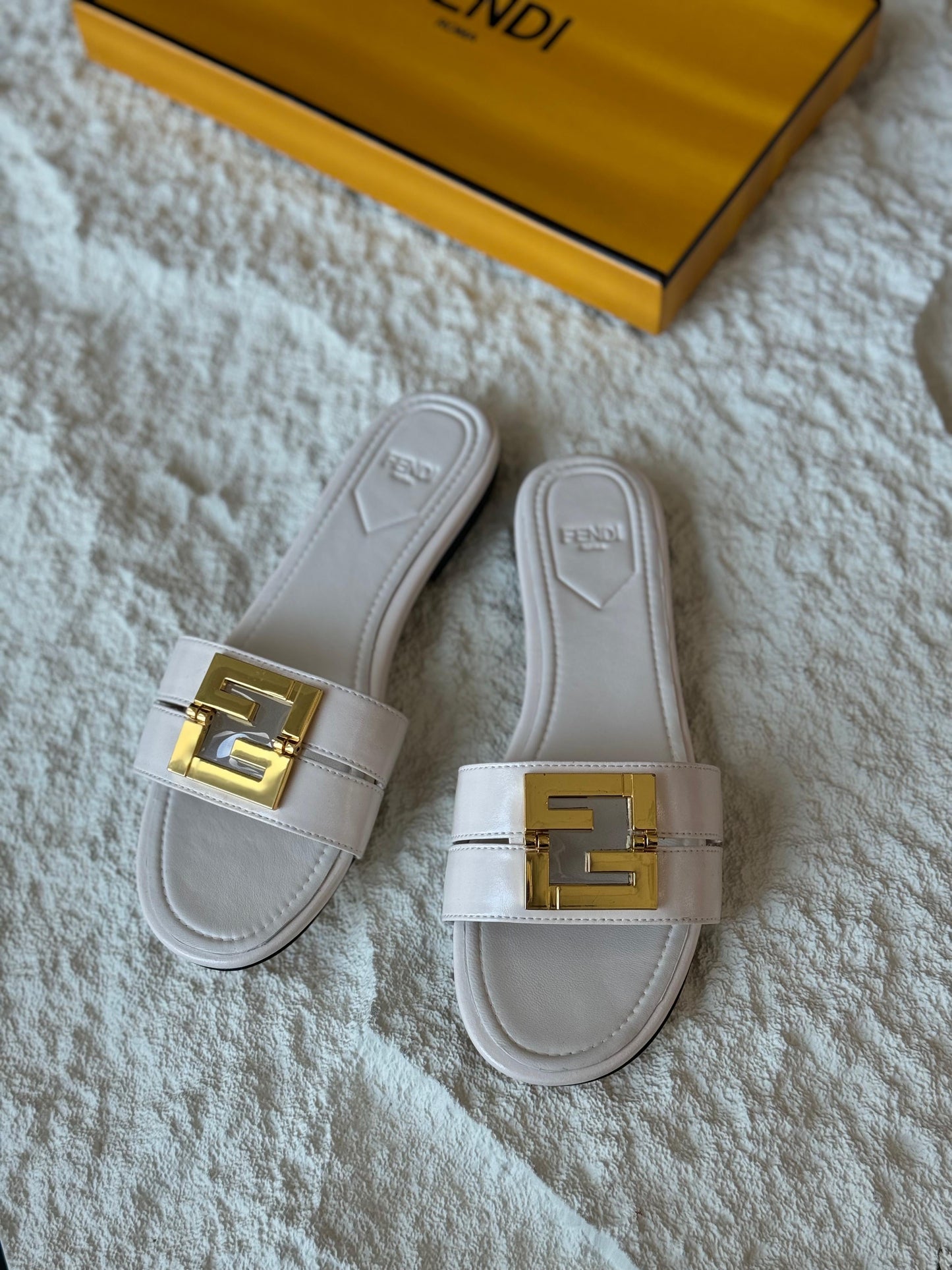 Fendi slippers