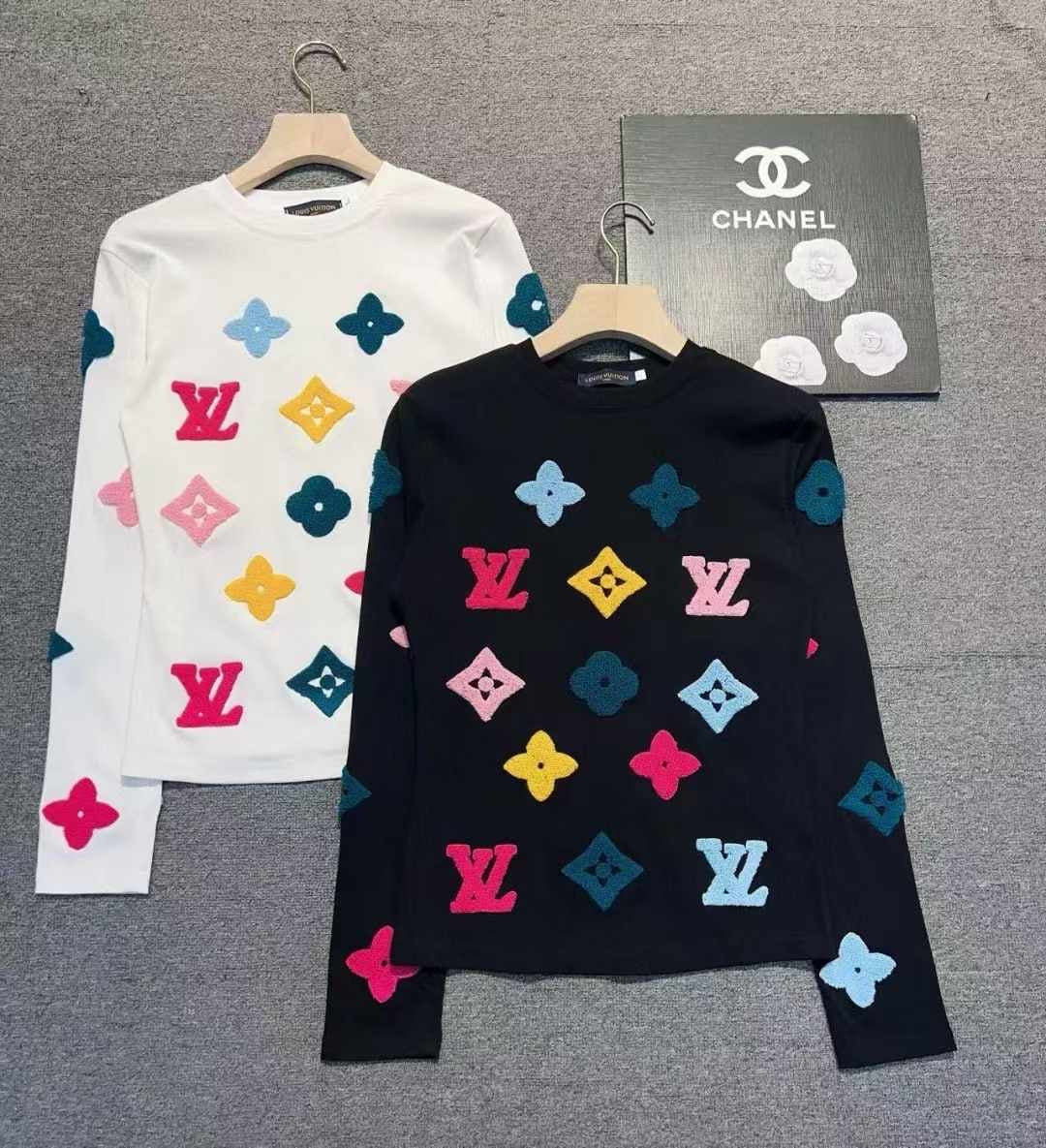 Lv sweater