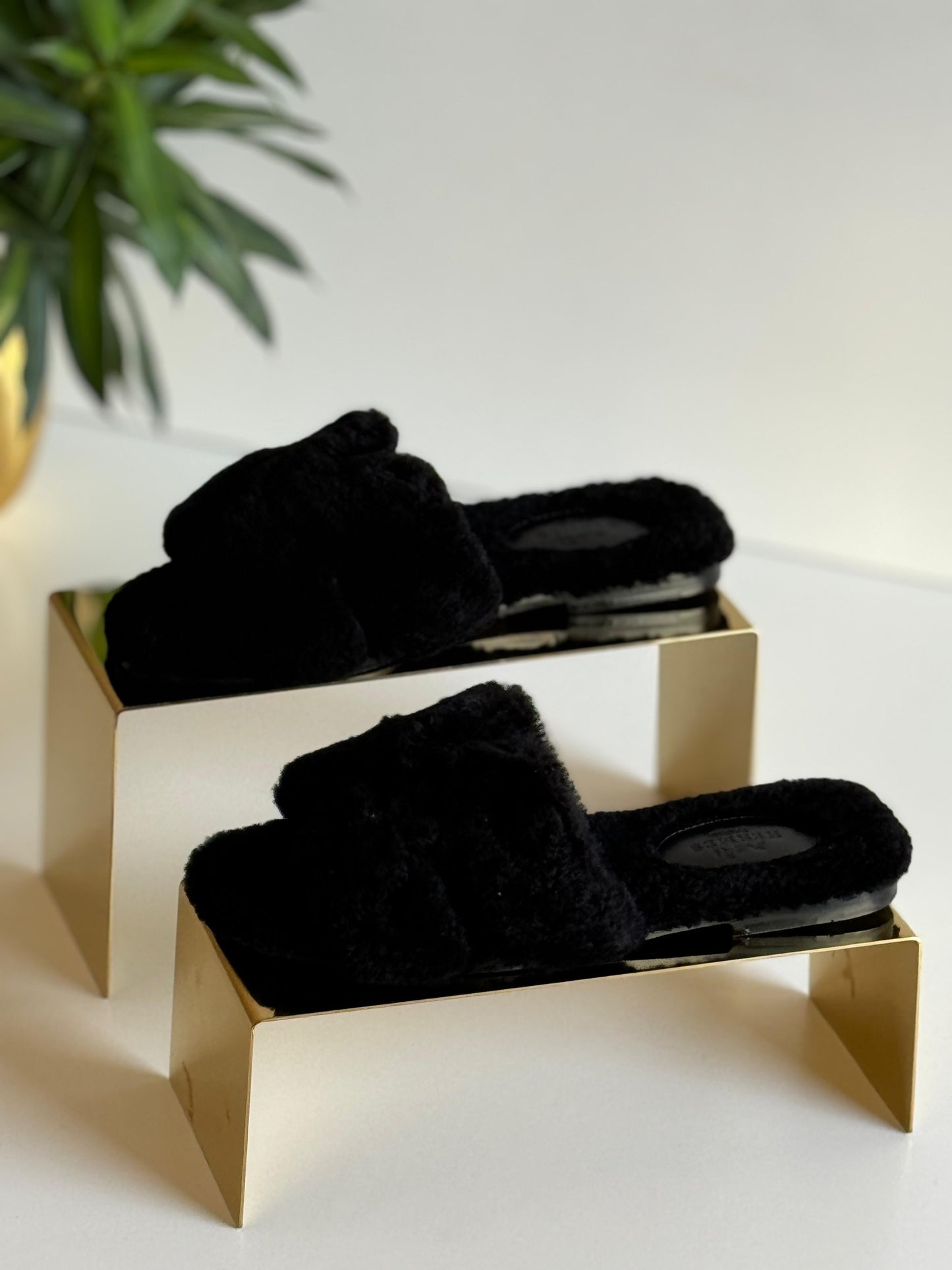 Hermes slippers with fur