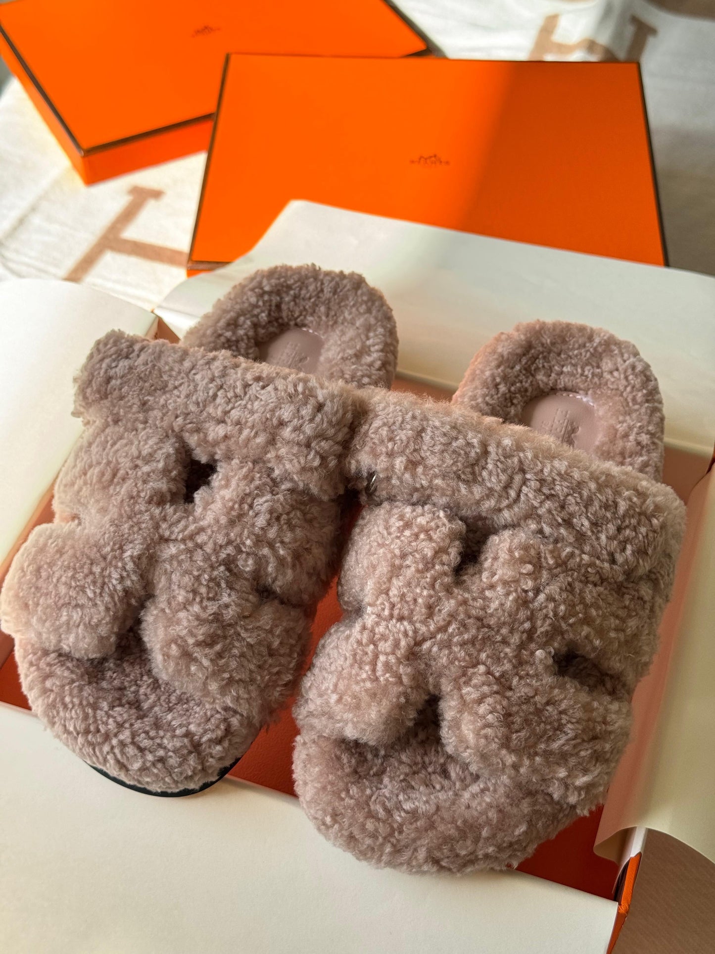 Hermes slippers chypre with fur