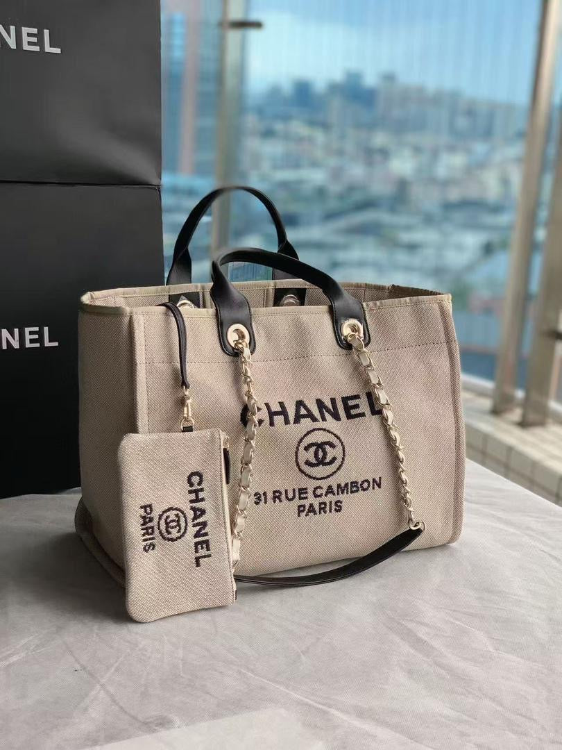 Chanel bag tote