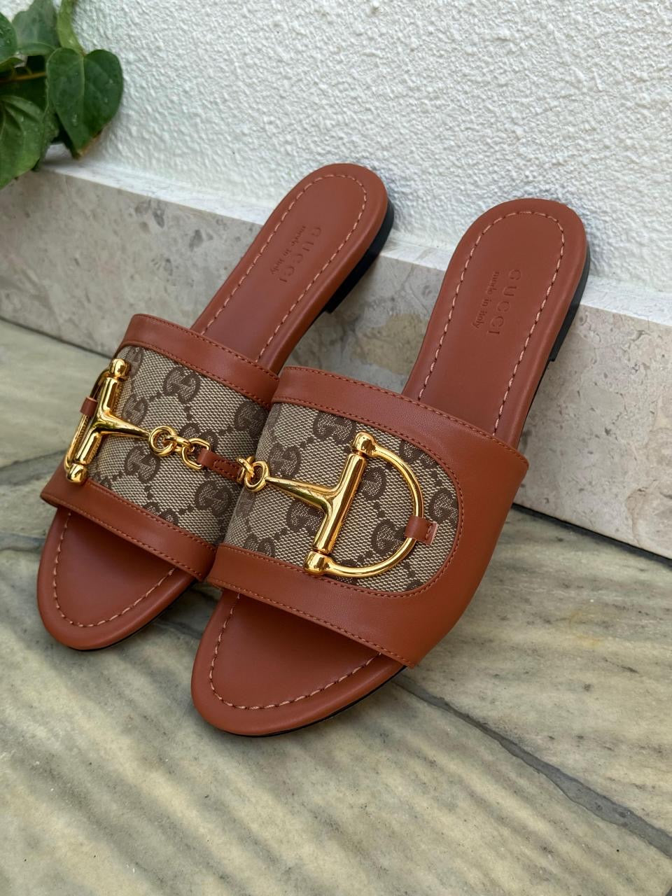 Gucci slippers