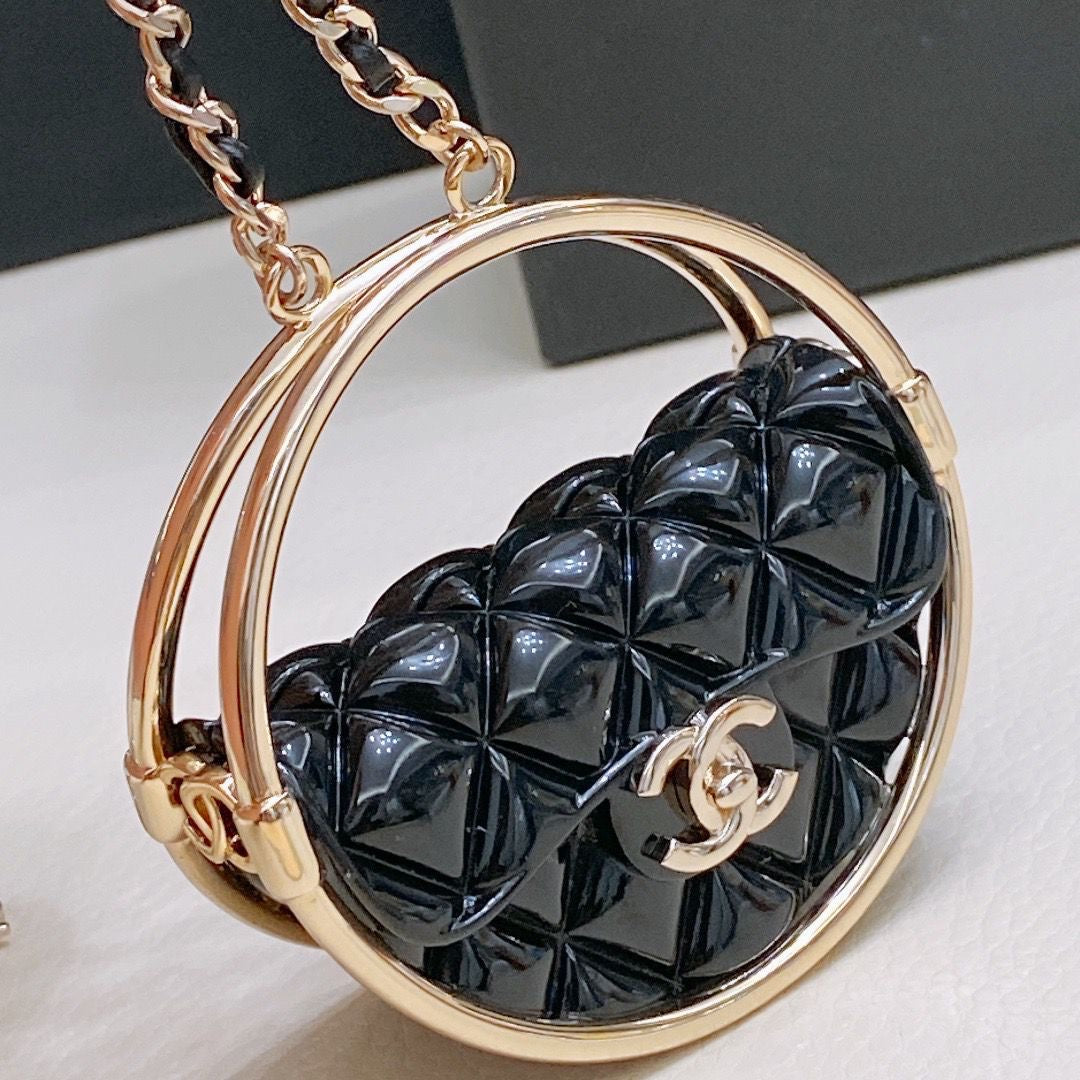 Chanel belt with bag