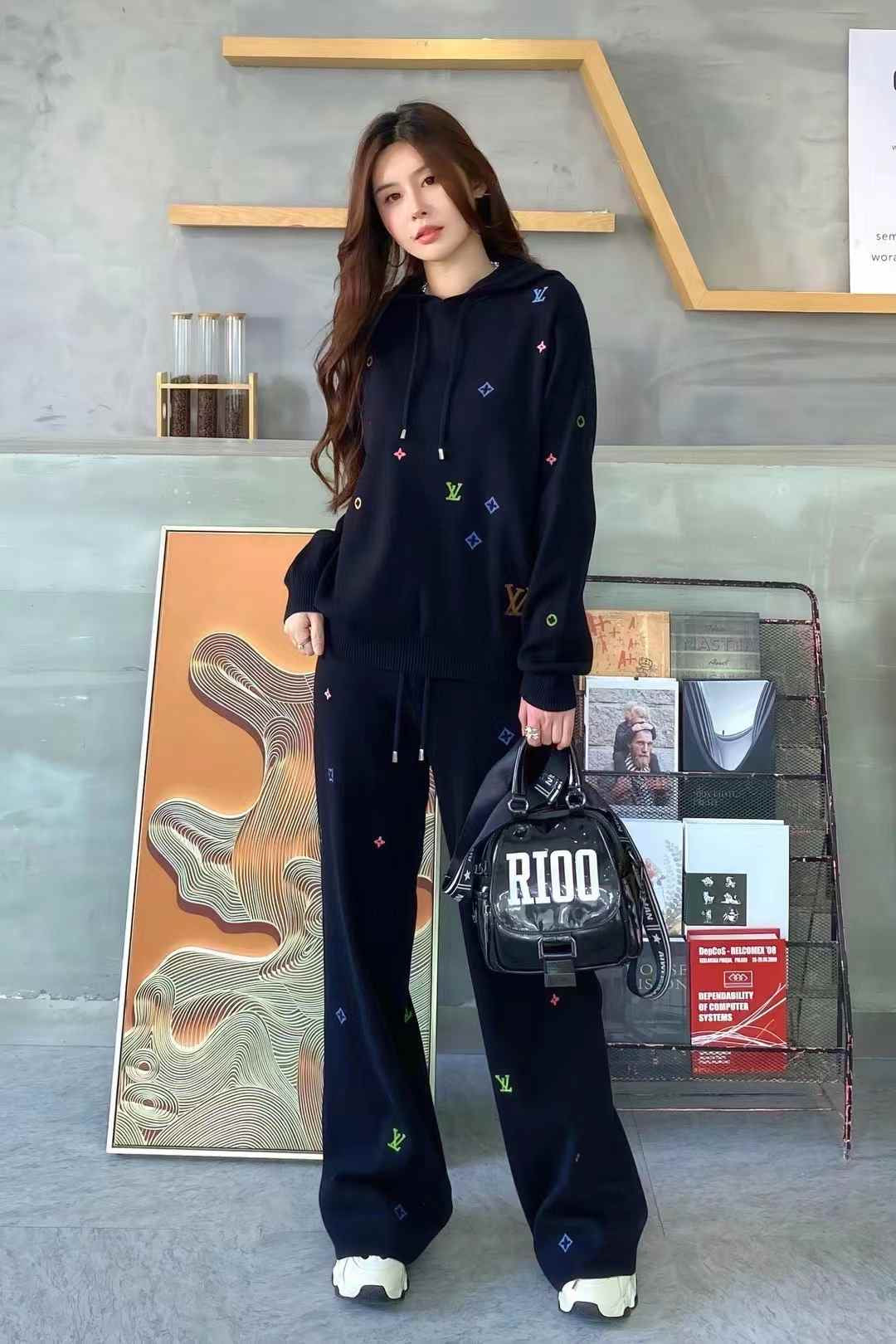 Lv tracksuit