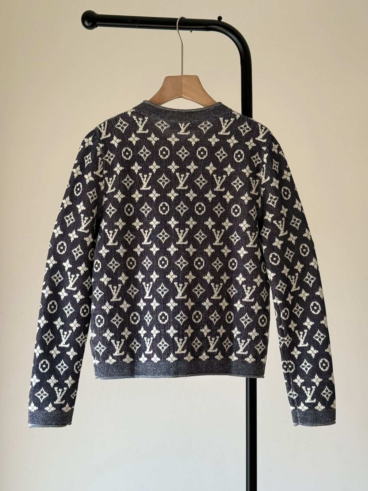 Lv cardigan