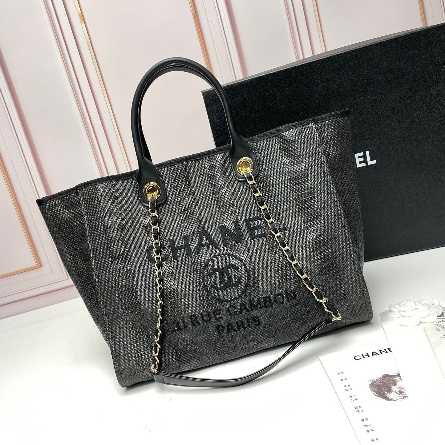 Chanel bag tote