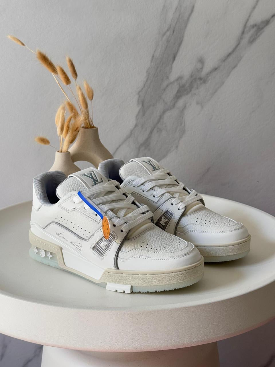 Lv sneakers