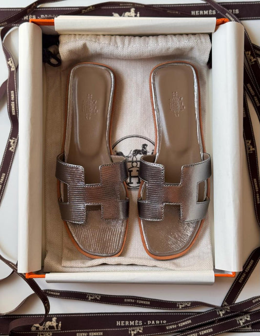 Hermes slippers